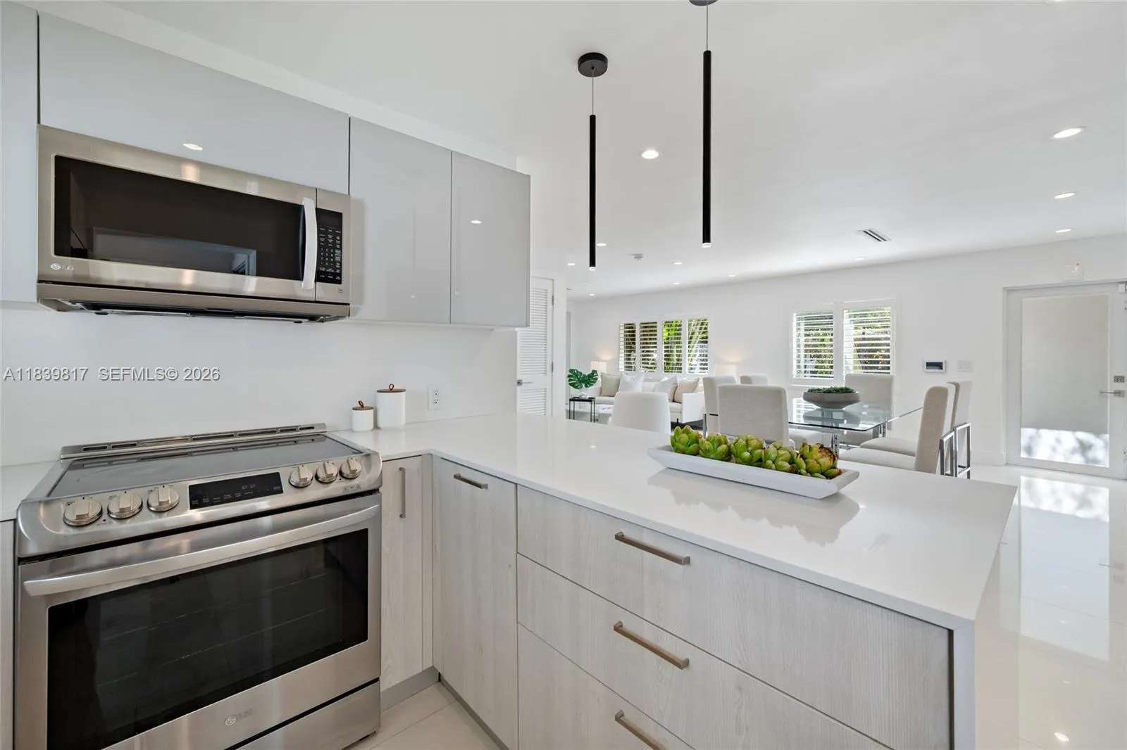 2511 Tequesta Ln, Coconut Grove, Florida 33133, Coconut Grove, Florida 33133, 2 Bedrooms Bedrooms, ,2 BathroomsBathrooms,Residential,For Sale,2511 Tequesta Ln, Coconut Grove, Florida 33133,A11839817