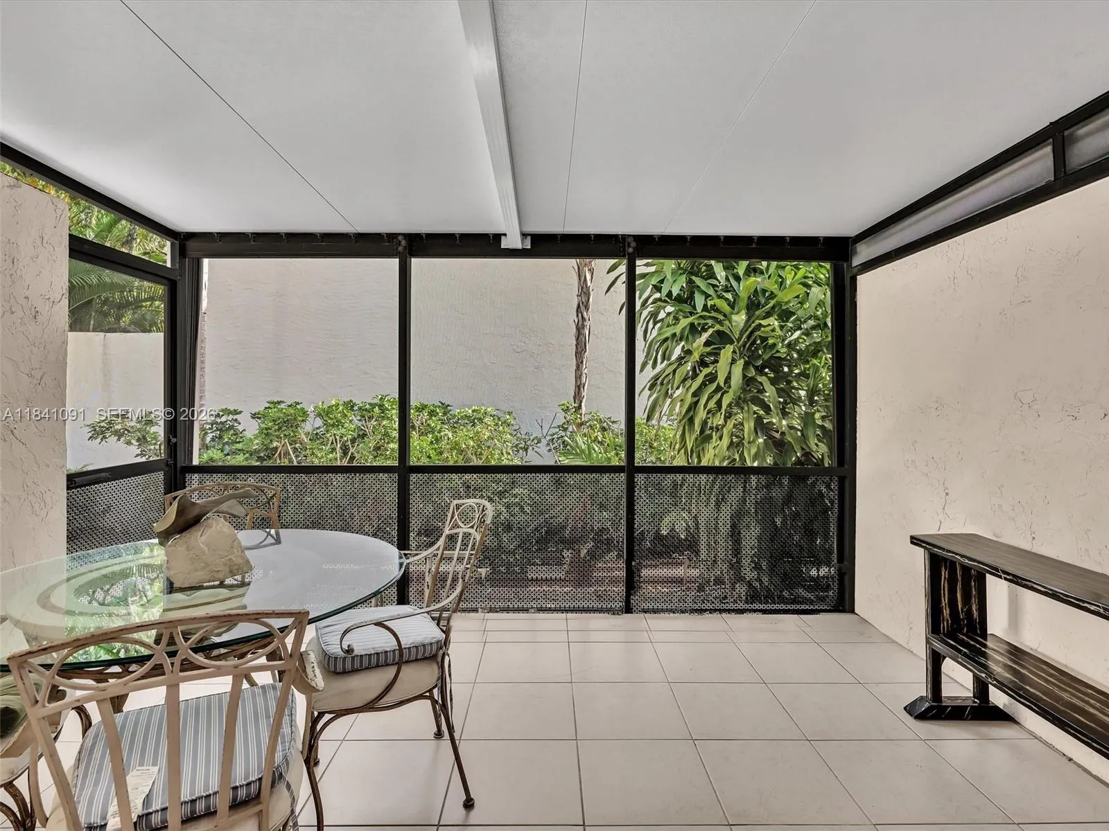 19200 Ne 25th Ave 323c, Miami, Florida 33180, Miami, Florida 33180, 3 Bedrooms Bedrooms, ,2 BathroomsBathrooms,Residential,For Sale,19200 Ne 25th Ave 323c, Miami, Florida 33180,A11841091