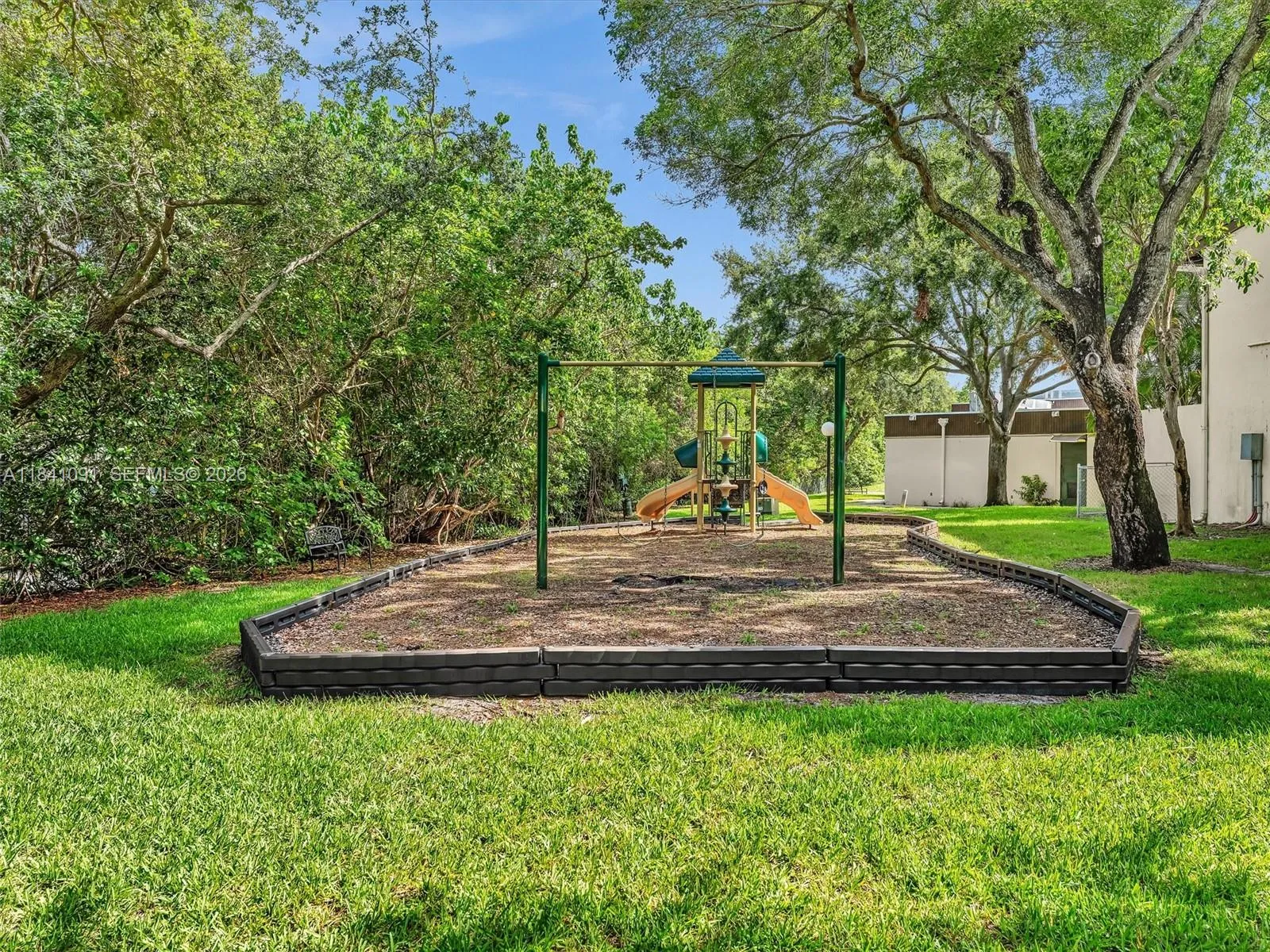 19200 Ne 25th Ave 323c, Miami, Florida 33180, Miami, Florida 33180, 3 Bedrooms Bedrooms, ,2 BathroomsBathrooms,Residential,For Sale,19200 Ne 25th Ave 323c, Miami, Florida 33180,A11841091