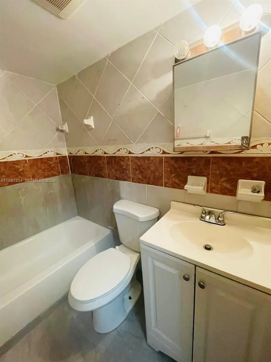 1238 Sw 4th St, Miami, Florida 33135, Miami, Florida 33135, ,Residential Income,For Sale,1238 Sw 4th St, Miami, Florida 33135,A11841234