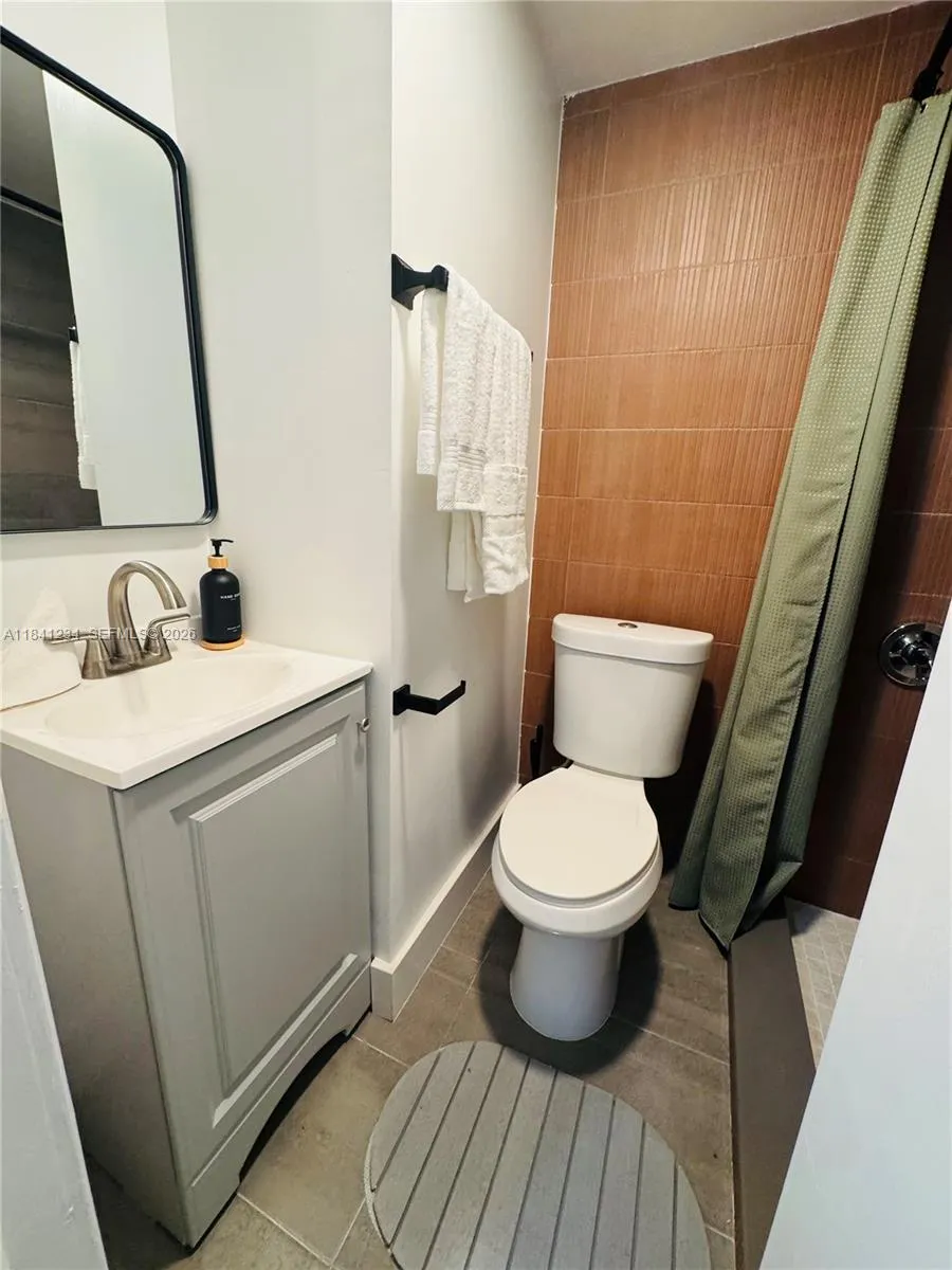 1238 Sw 4th St, Miami, Florida 33135, Miami, Florida 33135, ,Residential Income,For Sale,1238 Sw 4th St, Miami, Florida 33135,A11841234