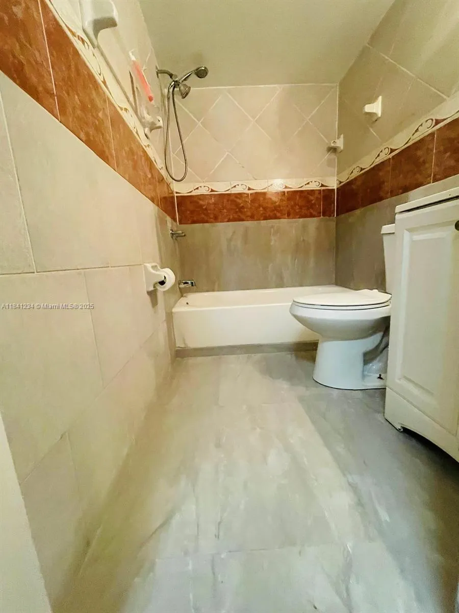 1238 Sw 4th St, Miami, Florida 33135, Miami, Florida 33135, ,Residential Income,For Sale,1238 Sw 4th St, Miami, Florida 33135,A11841234