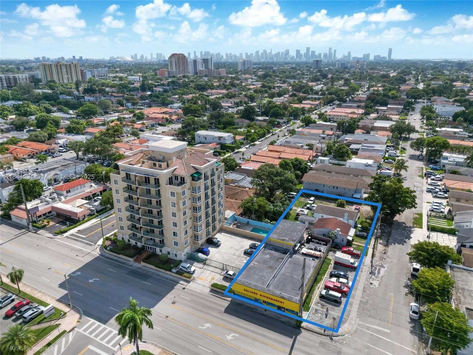 2537 Sw 37th Ave, Miami, Florida 33133, Miami, Florida 33133, ,Commercial Sale,For Sale,2537 Sw 37th Ave, Miami, Florida 33133,A11841291