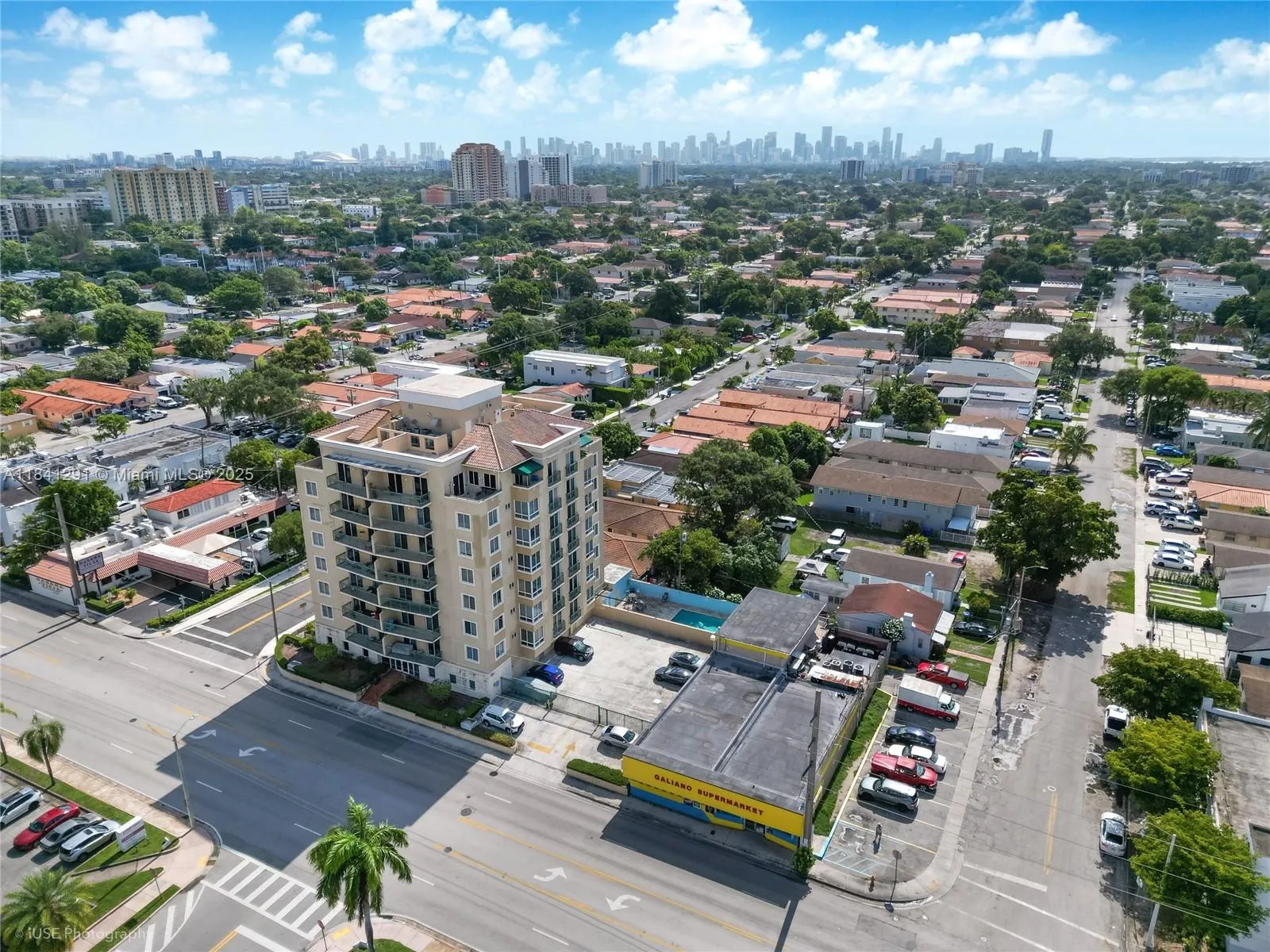 2537 Sw 37th Ave, Miami, Florida 33133, Miami, Florida 33133, ,Commercial Sale,For Sale,2537 Sw 37th Ave, Miami, Florida 33133,A11841291