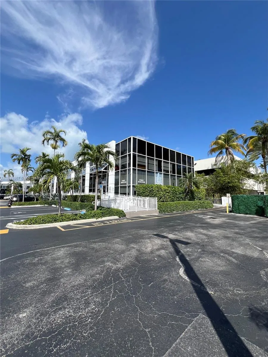 260 Crandon Blvd A51, Key Biscayne, Florida 33149, Key Biscayne, Florida 33149, ,Commercial Lease,For Rent,260 Crandon Blvd A51, Key Biscayne, Florida 33149,A11841007