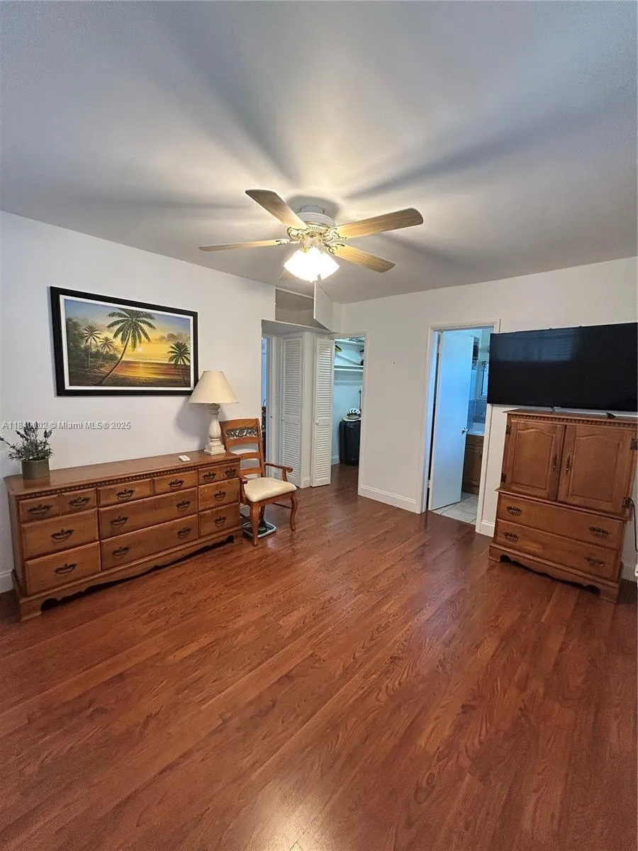 1717 Rodman St 15, Hollywood, Florida 33020, Hollywood, Florida 33020, 1 Bedroom Bedrooms, ,1 BathroomBathrooms,Residential,For Sale,1717 Rodman St 15, Hollywood, Florida 33020,A11840002
