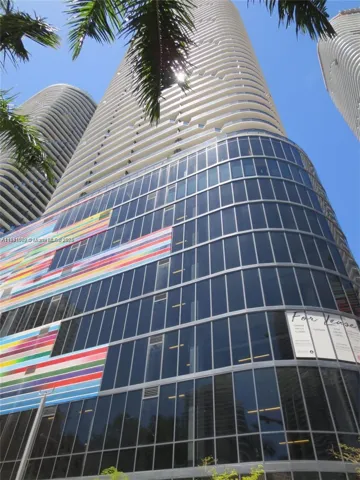 at 45 9th St, Miami, FL 33130 Unit For Rent 1 Bedroom 1 Bathroom MLS# A11841902 Price $3,400 620