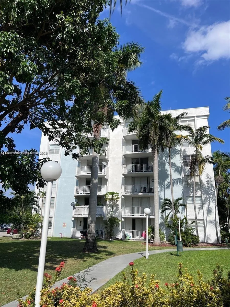 496 Nw 165th St Rd D-310, Miami, Florida 33169, Miami, Florida 33169, 1 Bedroom Bedrooms, ,1 BathroomBathrooms,Residential,For Sale,496 Nw 165th St Rd D-310, Miami, Florida 33169,A11832216