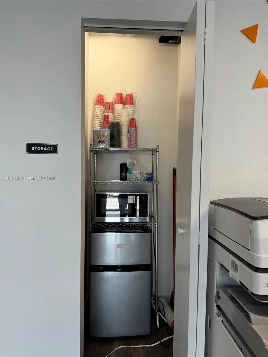 7265 Nw 74th St 12, Medley, Florida 33166, Medley, Florida 33166, ,Commercial Lease,For Rent,7265 Nw 74th St 12, Medley, Florida 33166,A11842148