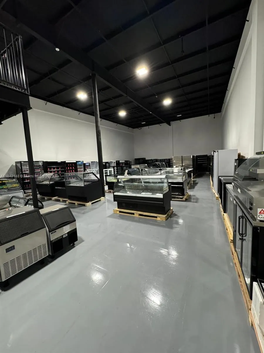 7265 Nw 74th St 12, Medley, Florida 33166, Medley, Florida 33166, ,Commercial Lease,For Rent,7265 Nw 74th St 12, Medley, Florida 33166,A11842148