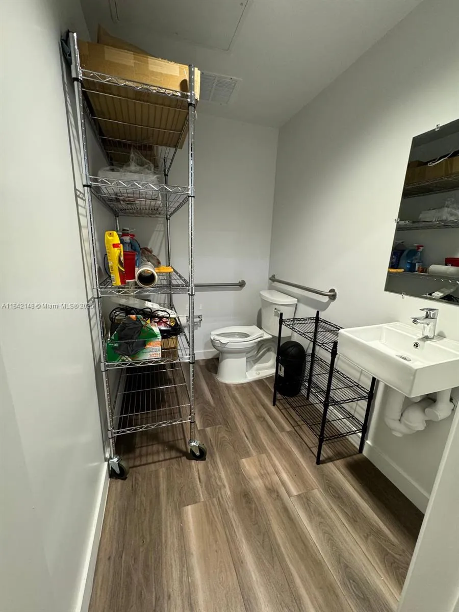 7265 Nw 74th St 12, Medley, Florida 33166, Medley, Florida 33166, ,Commercial Lease,For Rent,7265 Nw 74th St 12, Medley, Florida 33166,A11842148