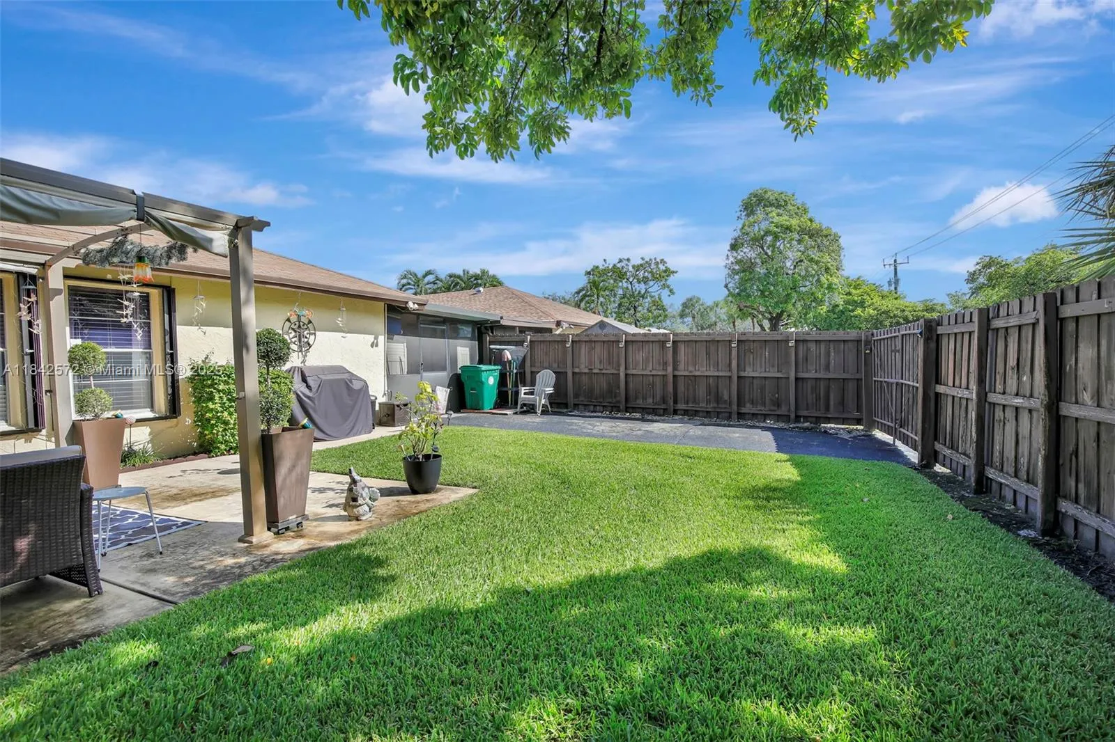 2078 Sw 71st Way, Davie, Florida 33317, Davie, Florida 33317, 4 Bedrooms Bedrooms, ,2 BathroomsBathrooms,Residential,For Sale,2078 Sw 71st Way, Davie, Florida 33317,A11842572