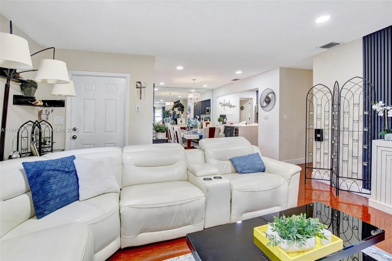 2078 Sw 71st Way, Davie, Florida 33317, Davie, Florida 33317, 4 Bedrooms Bedrooms, ,2 BathroomsBathrooms,Residential,For Sale,2078 Sw 71st Way, Davie, Florida 33317,A11842572