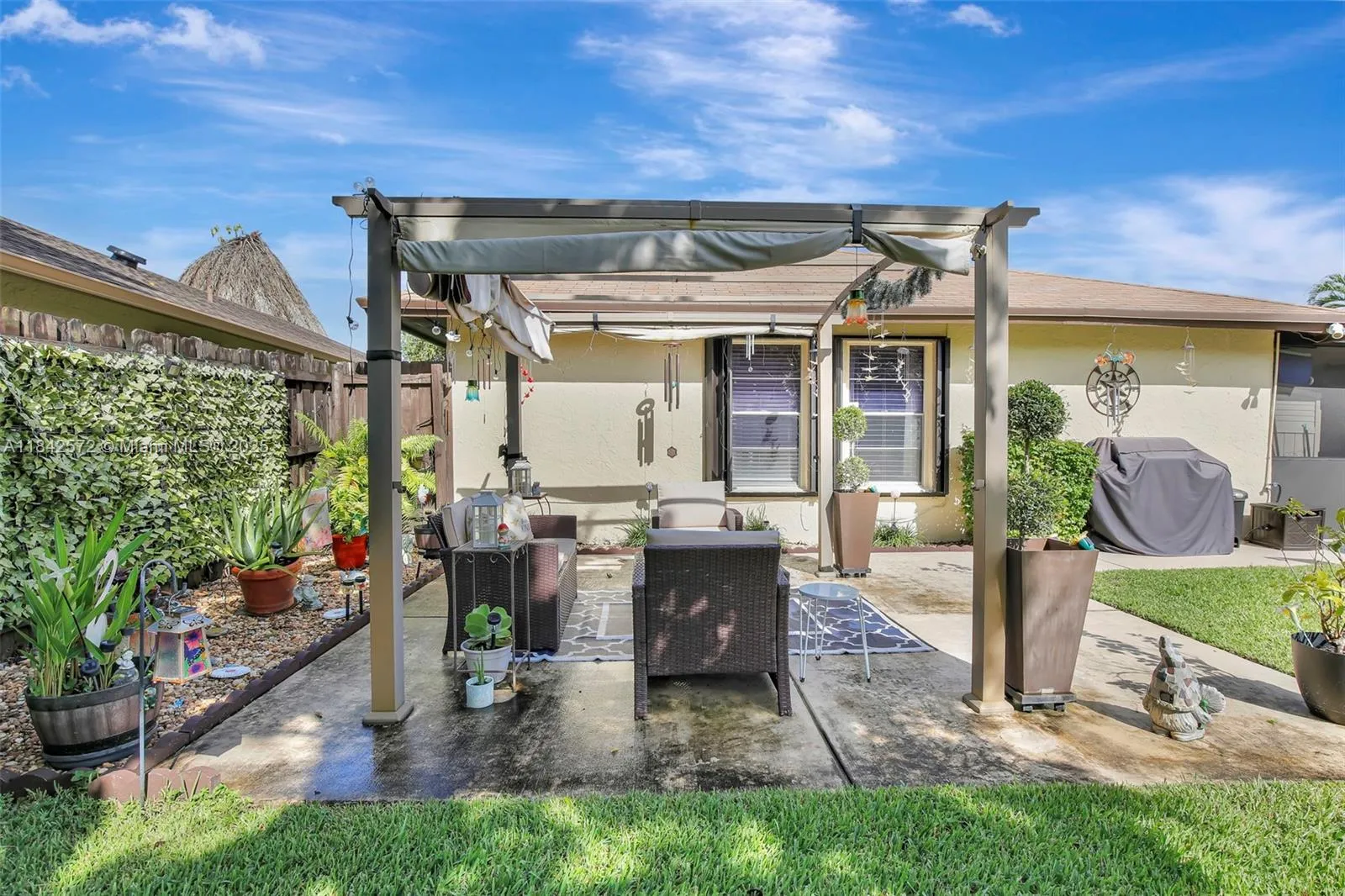 2078 Sw 71st Way, Davie, Florida 33317, Davie, Florida 33317, 4 Bedrooms Bedrooms, ,2 BathroomsBathrooms,Residential,For Sale,2078 Sw 71st Way, Davie, Florida 33317,A11842572