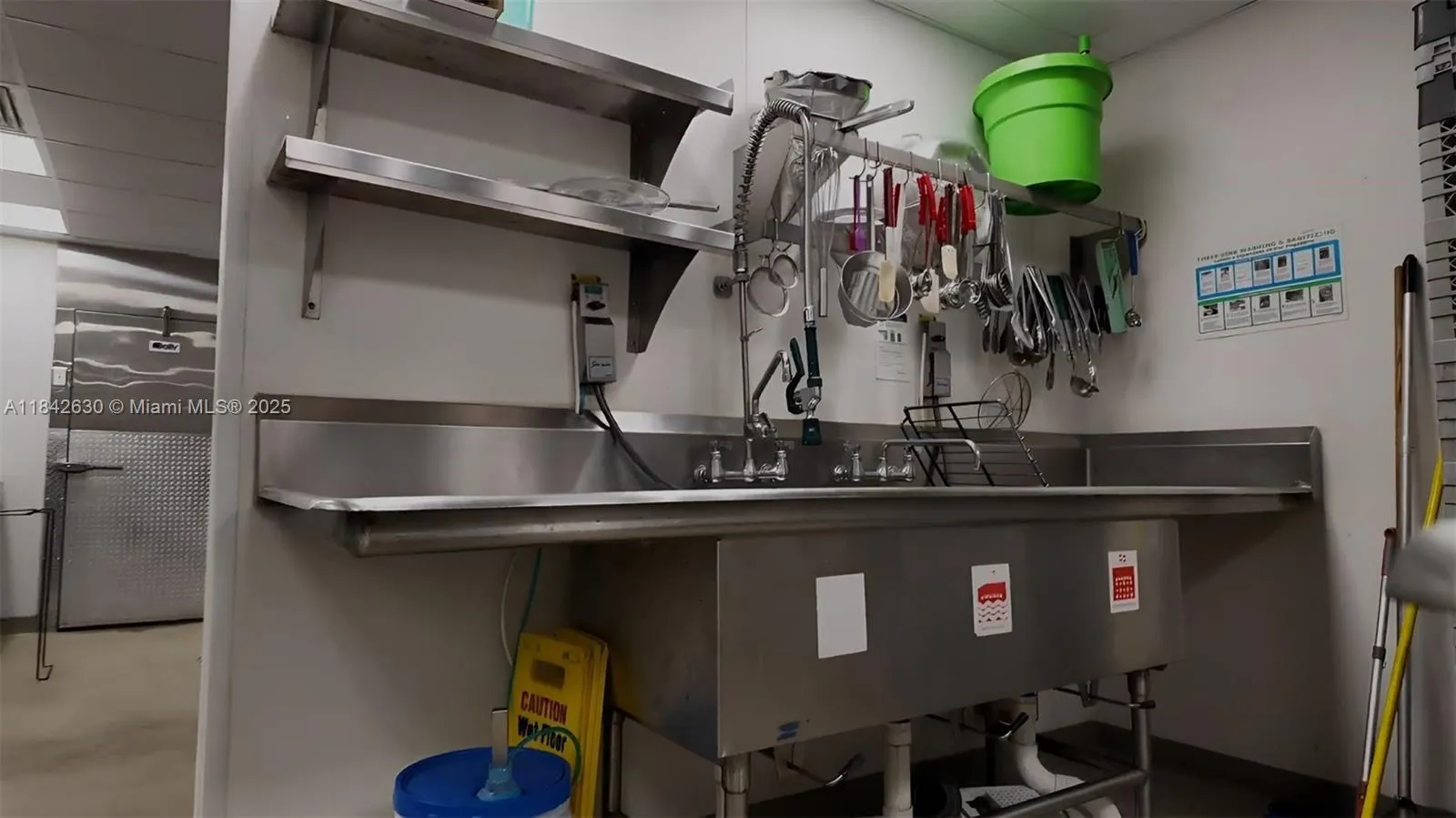 Miami Beach, Florida 33139, ,Commercial Lease,For Rent,A11842630