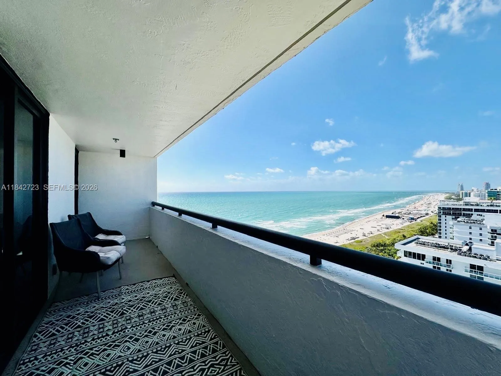 2555 Collins Ave Ph214, Miami Beach, Florida 33140, Miami Beach, Florida 33140, 1 Bedroom Bedrooms, ,2 BathroomsBathrooms,Residential Lease,For Rent,2555 Collins Ave Ph214, Miami Beach, Florida 33140,A11842723