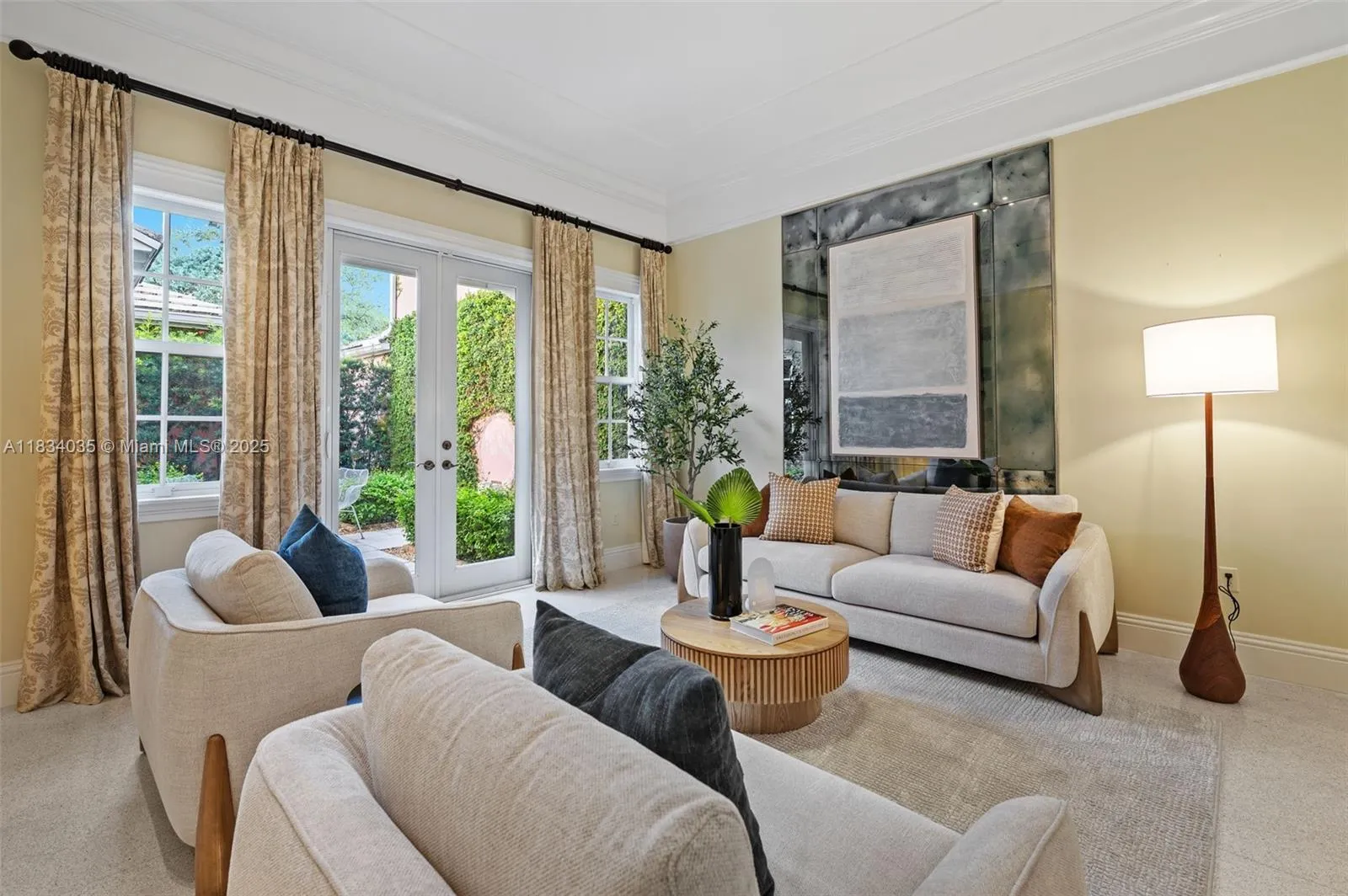 568 Loretto Ave 11, Coral Gables, Florida 33146, Coral Gables, Florida 33146, 3 Bedrooms Bedrooms, ,3 BathroomsBathrooms,Residential,For Sale,568 Loretto Ave 11, Coral Gables, Florida 33146,A11834035