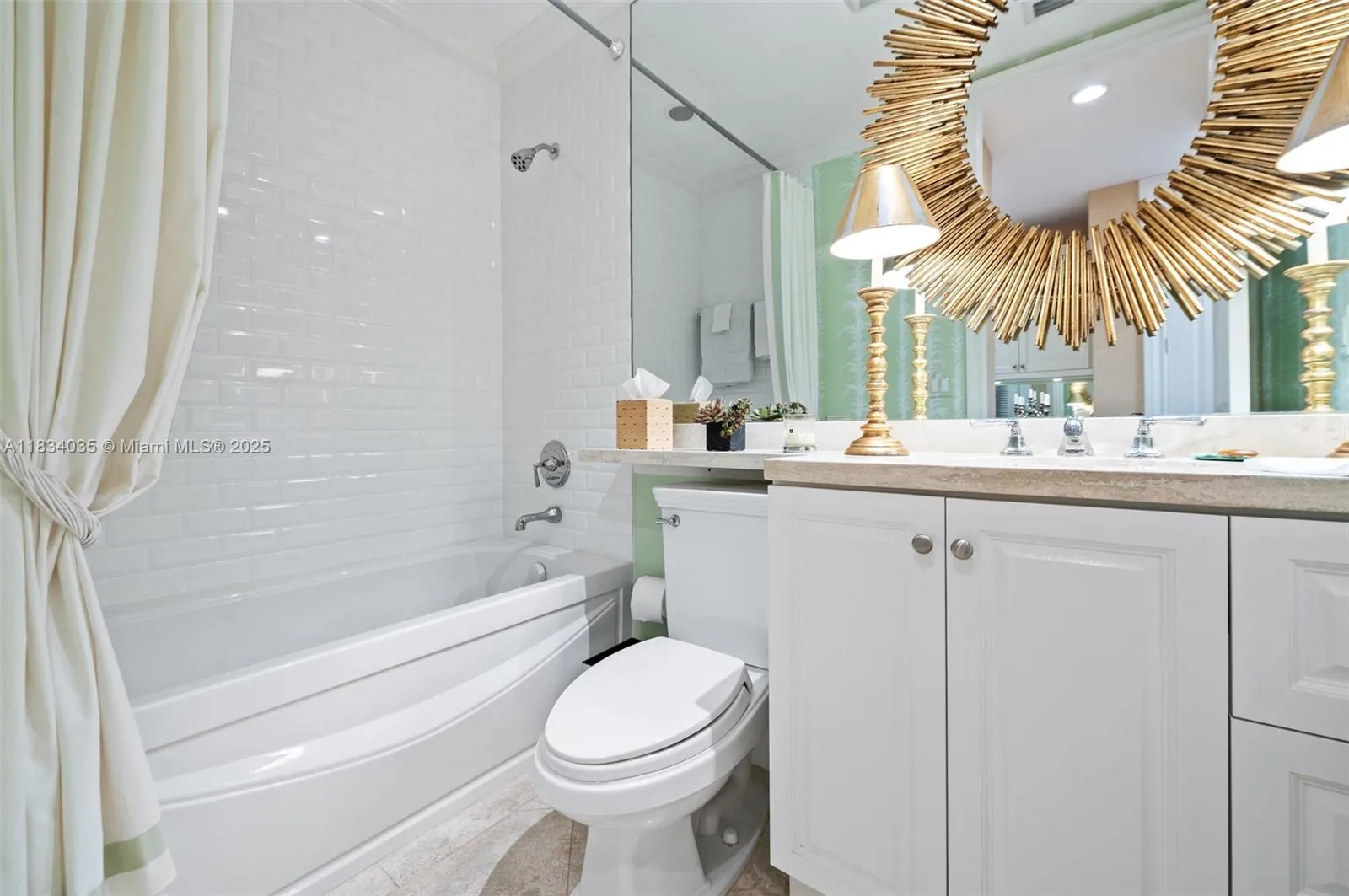 568 Loretto Ave 11, Coral Gables, Florida 33146, Coral Gables, Florida 33146, 3 Bedrooms Bedrooms, ,3 BathroomsBathrooms,Residential,For Sale,568 Loretto Ave 11, Coral Gables, Florida 33146,A11834035