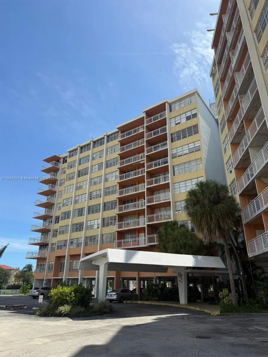 2025 Ne 164th St 606, North Miami Beach, Florida 3, North Miami Beach, Florida 33162, 1 Bedroom Bedrooms, ,1 BathroomBathrooms,Residential,For Sale,2025 Ne 164th St 606, North Miami Beach, Florida 3,A11842921