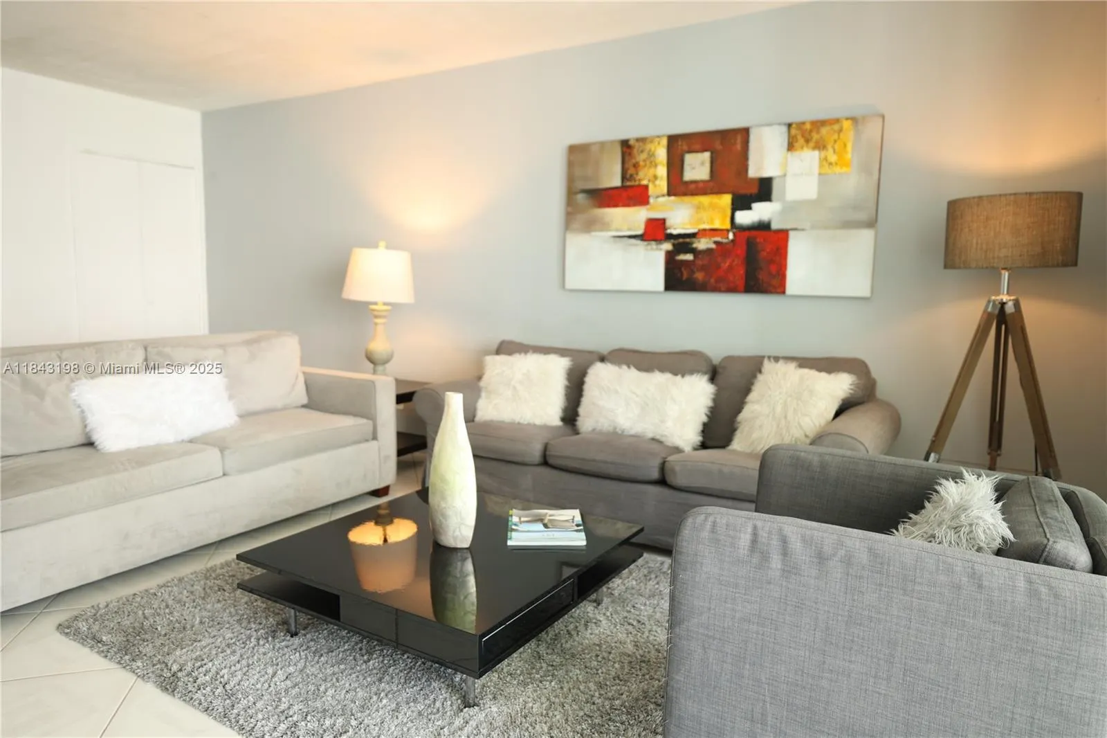 5151 Collins Ave 927, Miami Beach, Florida 33140, Miami Beach, Florida 33140, 1 Bedroom Bedrooms, ,1 BathroomBathrooms,Residential Lease,For Rent,5151 Collins Ave 927, Miami Beach, Florida 33140,A11843198 5151 Collins Ave 927, Miami Beach, Florida 33140, Miami Beach, Florida 33140, 1 Bedroom Bedrooms, ,1 BathroomBathrooms,Residential Lease,For Rent,5151 Collins Ave 927, Miami Beach, Florida 33140,A11843198