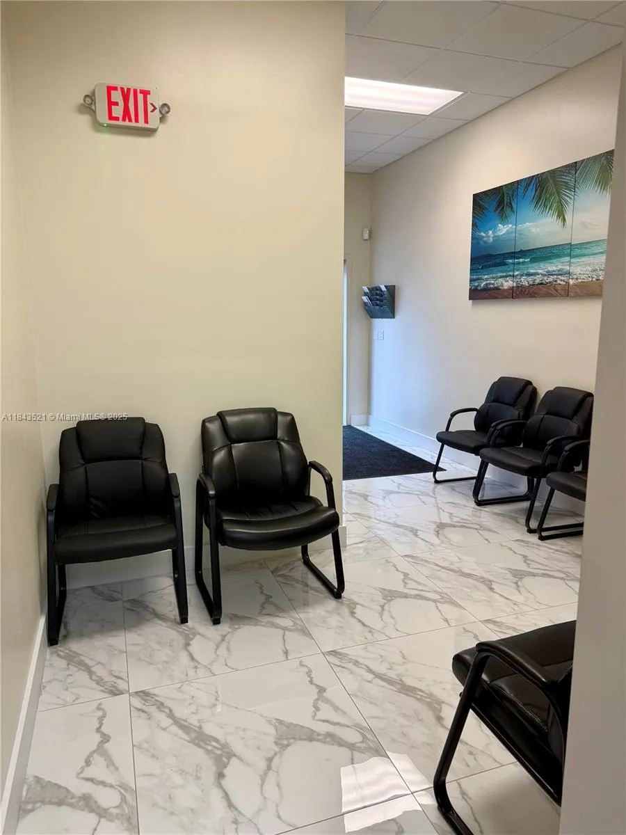 1911 Harrison St 6, Hollywood, Florida 33020, Hollywood, Florida 33020, ,Commercial Lease,For Rent,1911 Harrison St 6, Hollywood, Florida 33020,A11843521