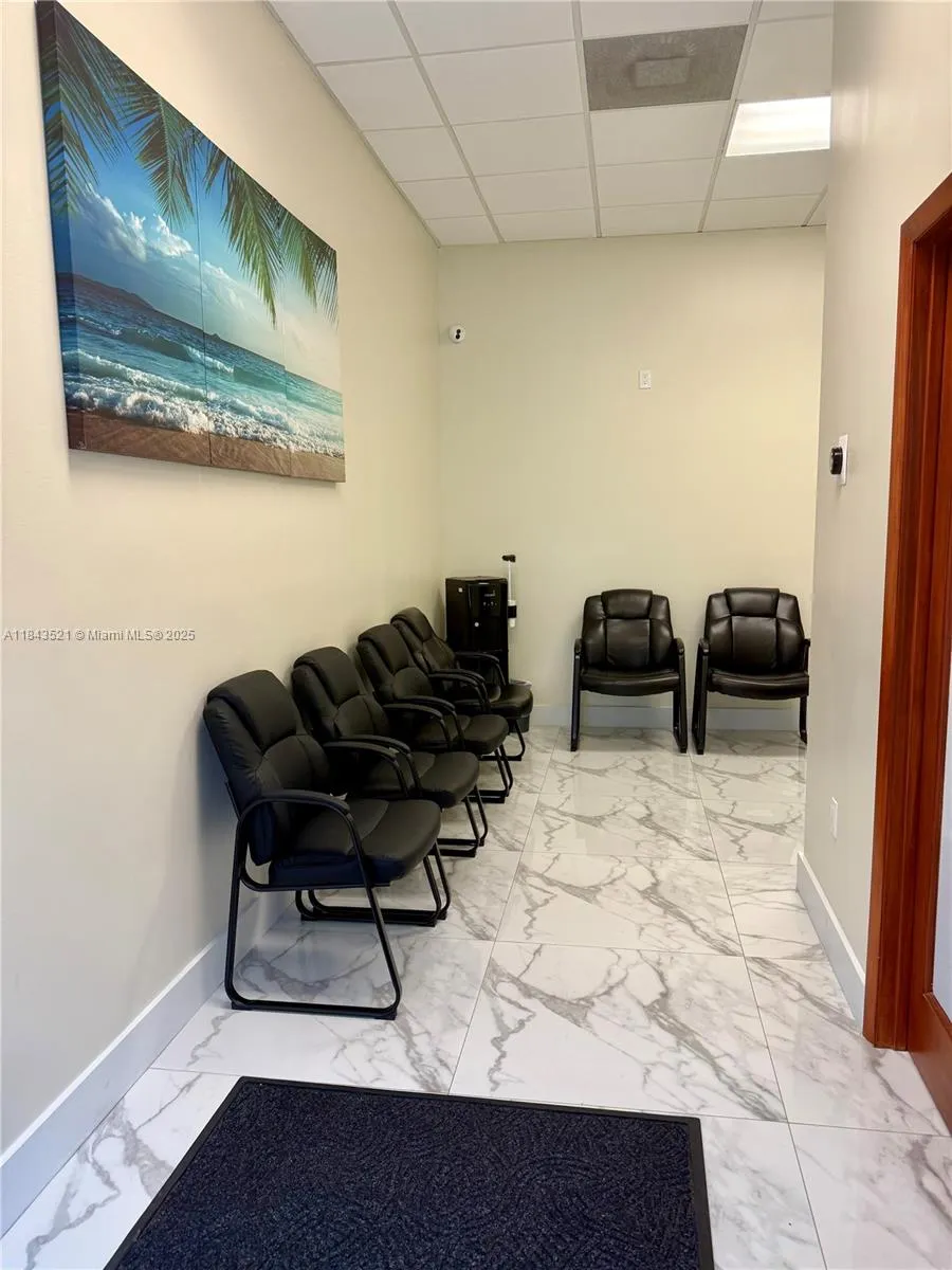 1911 Harrison St 6, Hollywood, Florida 33020, Hollywood, Florida 33020, ,Commercial Lease,For Rent,1911 Harrison St 6, Hollywood, Florida 33020,A11843521