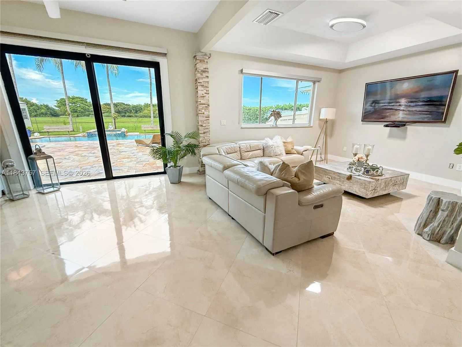 9621 W Calusa Club Dr, Miami, Florida 33186, Miami, Florida 33186, 5 Bedrooms Bedrooms, ,6 BathroomsBathrooms,Residential,For Sale,9621 W Calusa Club Dr, Miami, Florida 33186,A11843757