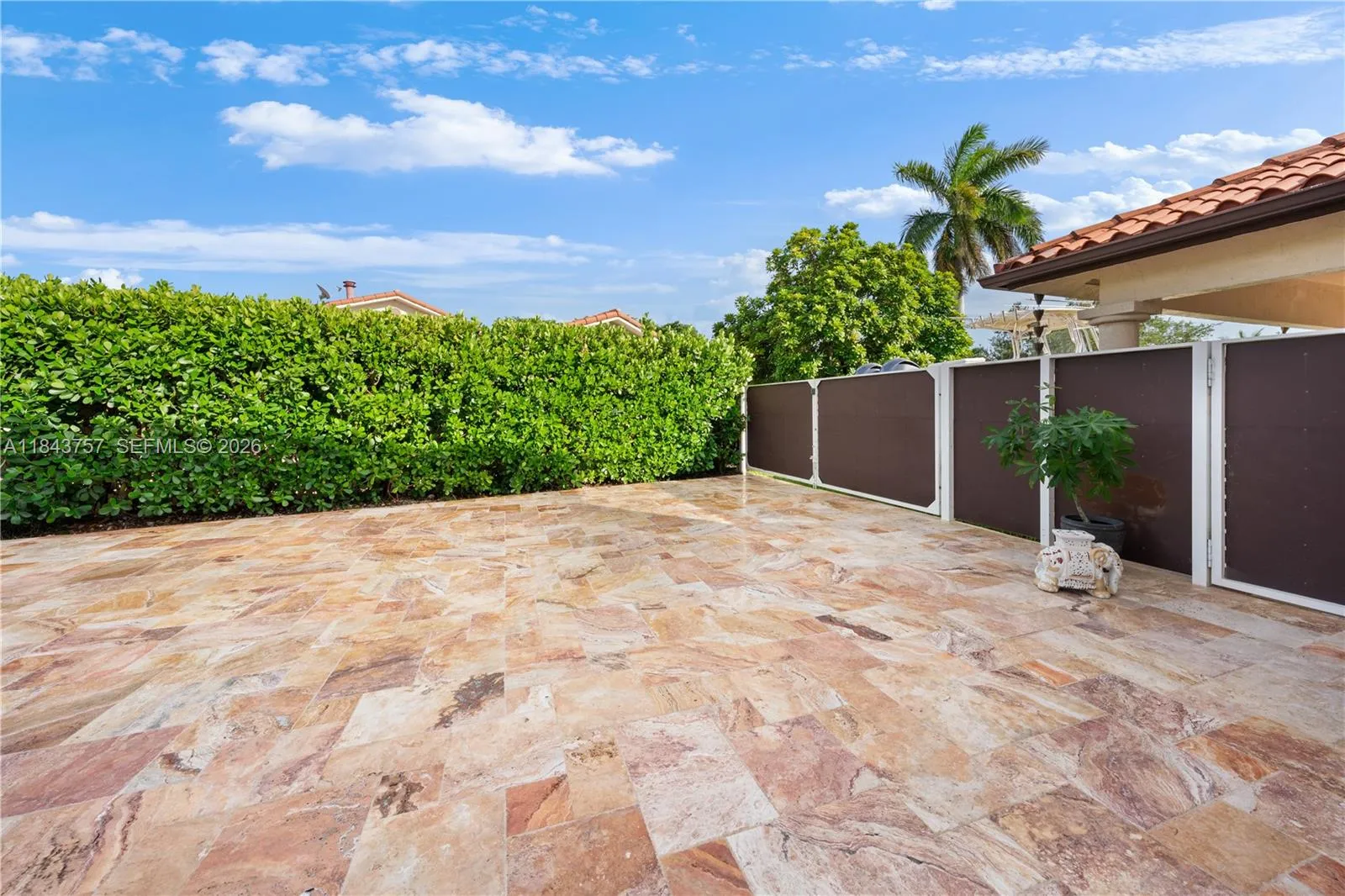 9621 W Calusa Club Dr, Miami, Florida 33186, Miami, Florida 33186, 5 Bedrooms Bedrooms, ,6 BathroomsBathrooms,Residential,For Sale,9621 W Calusa Club Dr, Miami, Florida 33186,A11843757