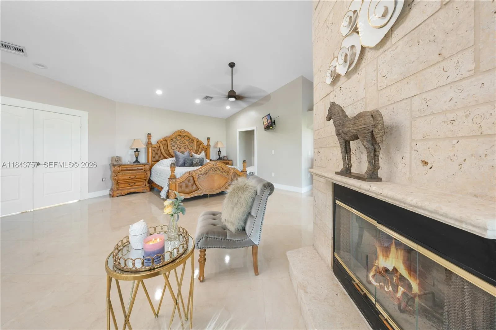 9621 W Calusa Club Dr, Miami, Florida 33186, Miami, Florida 33186, 5 Bedrooms Bedrooms, ,6 BathroomsBathrooms,Residential,For Sale,9621 W Calusa Club Dr, Miami, Florida 33186,A11843757