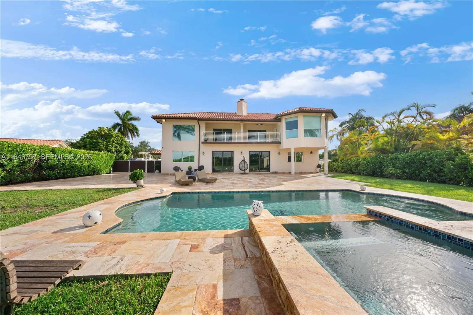 9621 W Calusa Club Dr, Miami, Florida 33186, Miami, Florida 33186, 5 Bedrooms Bedrooms, ,6 BathroomsBathrooms,Residential,For Sale,9621 W Calusa Club Dr, Miami, Florida 33186,A11843757