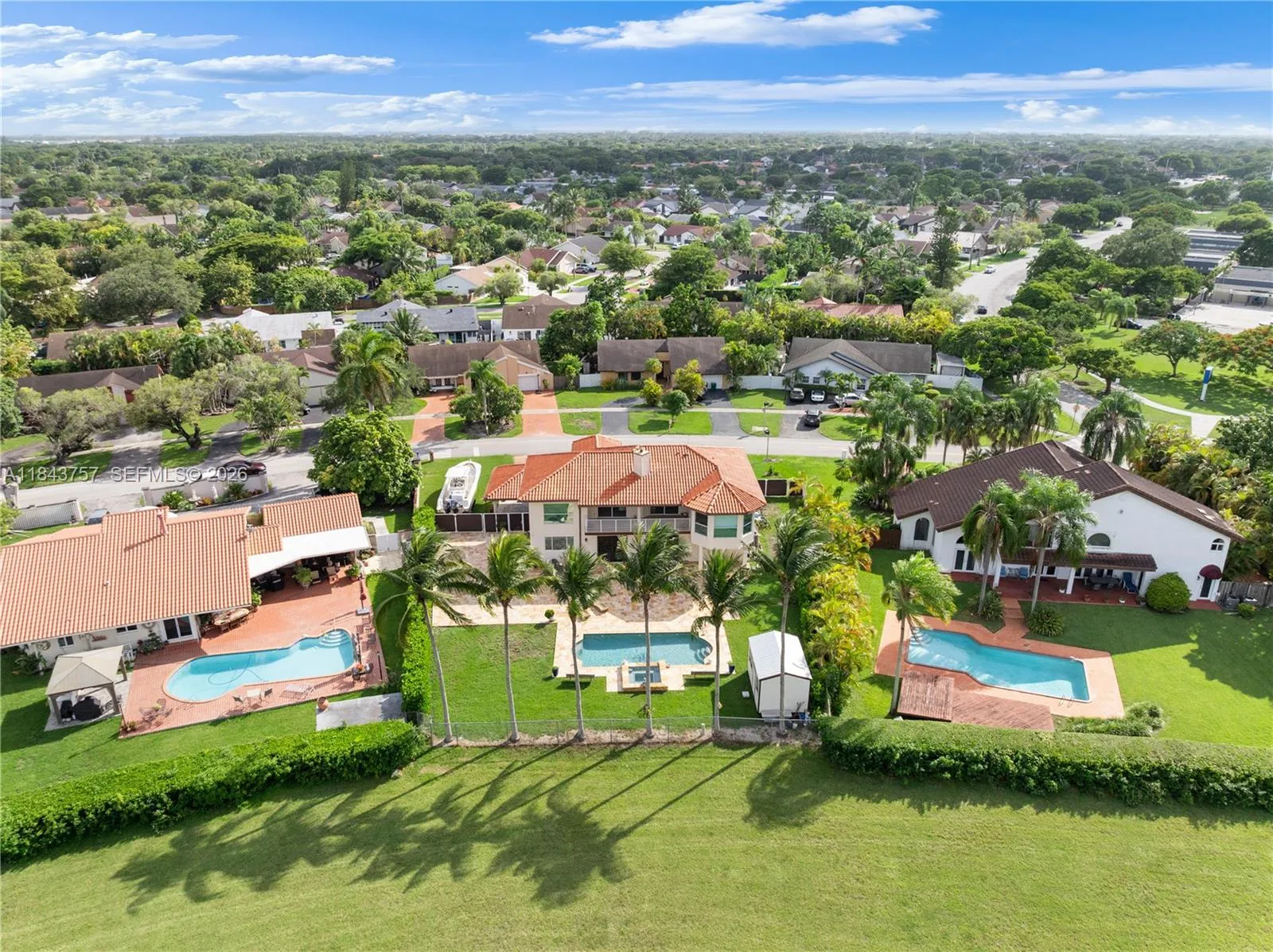 9621 W Calusa Club Dr, Miami, Florida 33186, Miami, Florida 33186, 5 Bedrooms Bedrooms, ,6 BathroomsBathrooms,Residential,For Sale,9621 W Calusa Club Dr, Miami, Florida 33186,A11843757