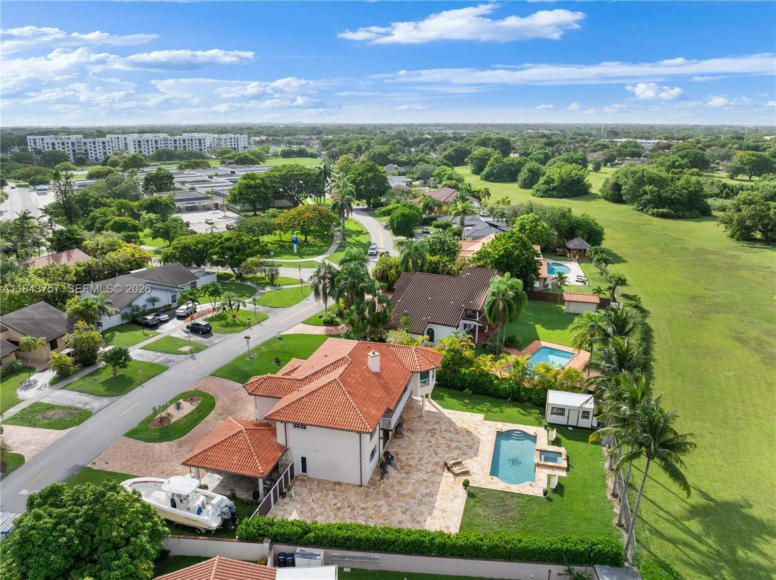 9621 W Calusa Club Dr, Miami, Florida 33186, Miami, Florida 33186, 5 Bedrooms Bedrooms, ,6 BathroomsBathrooms,Residential,For Sale,9621 W Calusa Club Dr, Miami, Florida 33186,A11843757