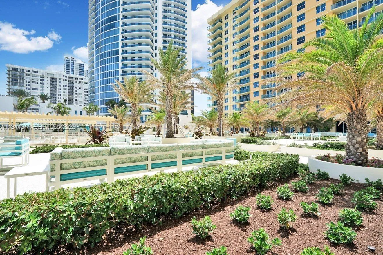 2501 S Ocean Dr 433, Hollywood, Florida 33019, Hollywood, Florida 33019, 1 Bedroom Bedrooms, ,1 BathroomBathrooms,Residential Lease,For Rent,2501 S Ocean Dr 433, Hollywood, Florida 33019,A11844041