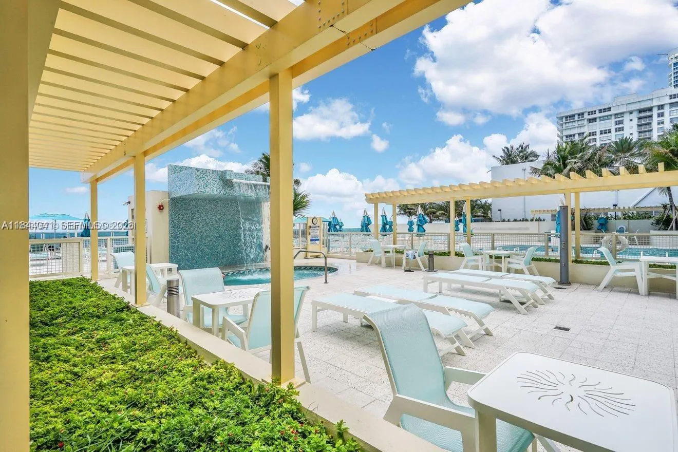 2501 S Ocean Dr 433, Hollywood, Florida 33019, Hollywood, Florida 33019, 1 Bedroom Bedrooms, ,1 BathroomBathrooms,Residential Lease,For Rent,2501 S Ocean Dr 433, Hollywood, Florida 33019,A11844041