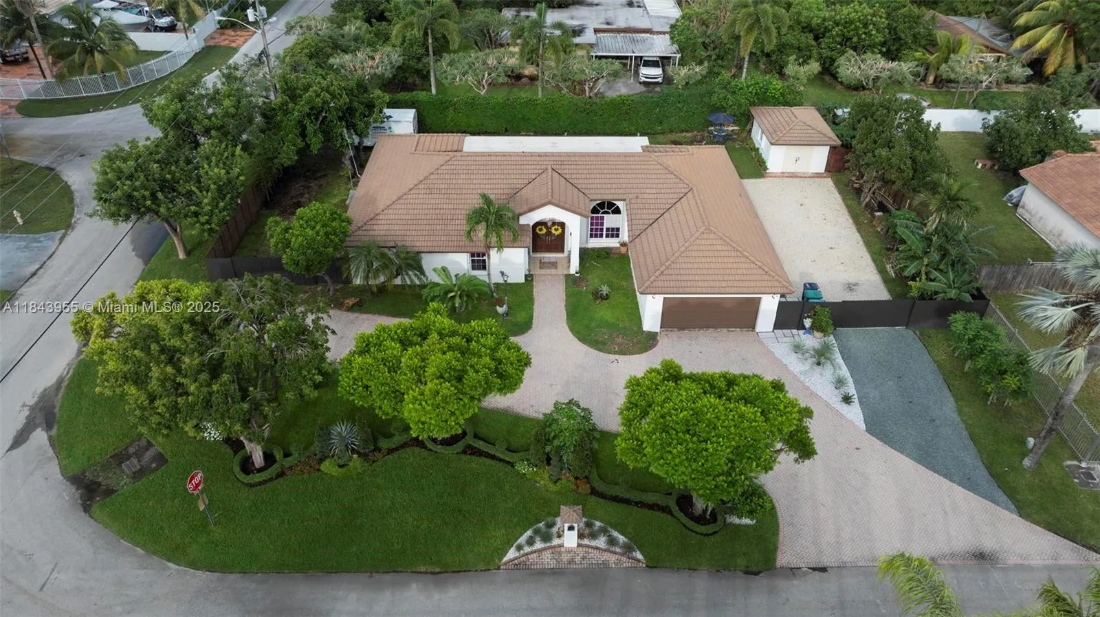 28401 Sw 158th Ct, Homestead, Florida 33033, Homestead, Florida 33033, 4 Bedrooms Bedrooms, ,3 BathroomsBathrooms,Residential,For Sale,28401 Sw 158th Ct, Homestead, Florida 33033,A11843955