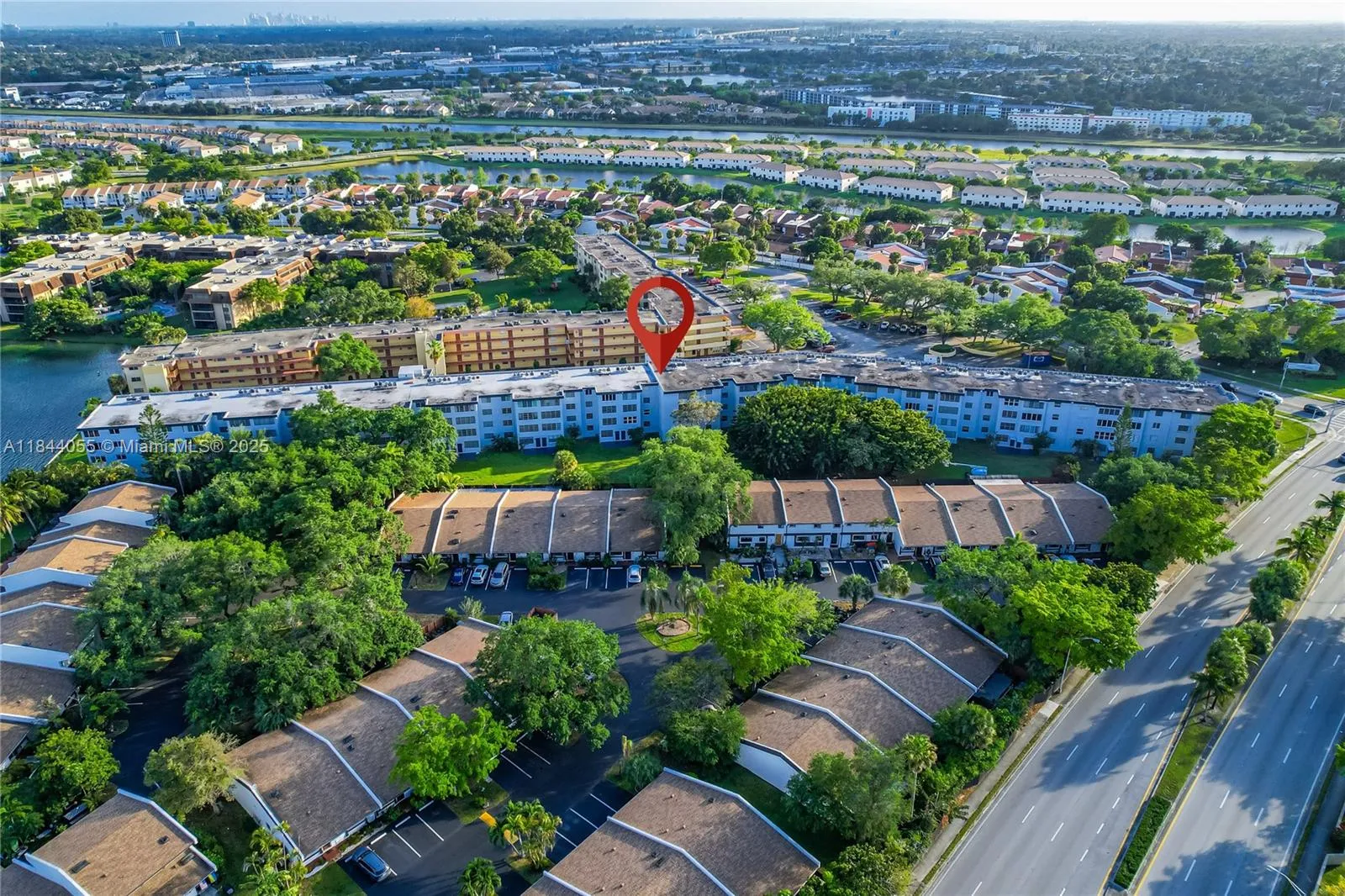 445 Ne 195th St 330, Miami, Florida 33179, Miami, Florida 33179, 1 Bedroom Bedrooms, 1 Room Rooms,2 BathroomsBathrooms,Residential,For Sale,445 Ne 195th St 330, Miami, Florida 33179,A11844055