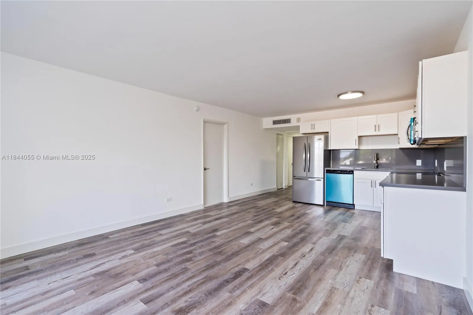 445 Ne 195th St 330, Miami, Florida 33179, Miami, Florida 33179, 1 Bedroom Bedrooms, 1 Room Rooms,2 BathroomsBathrooms,Residential,For Sale,445 Ne 195th St 330, Miami, Florida 33179,A11844055