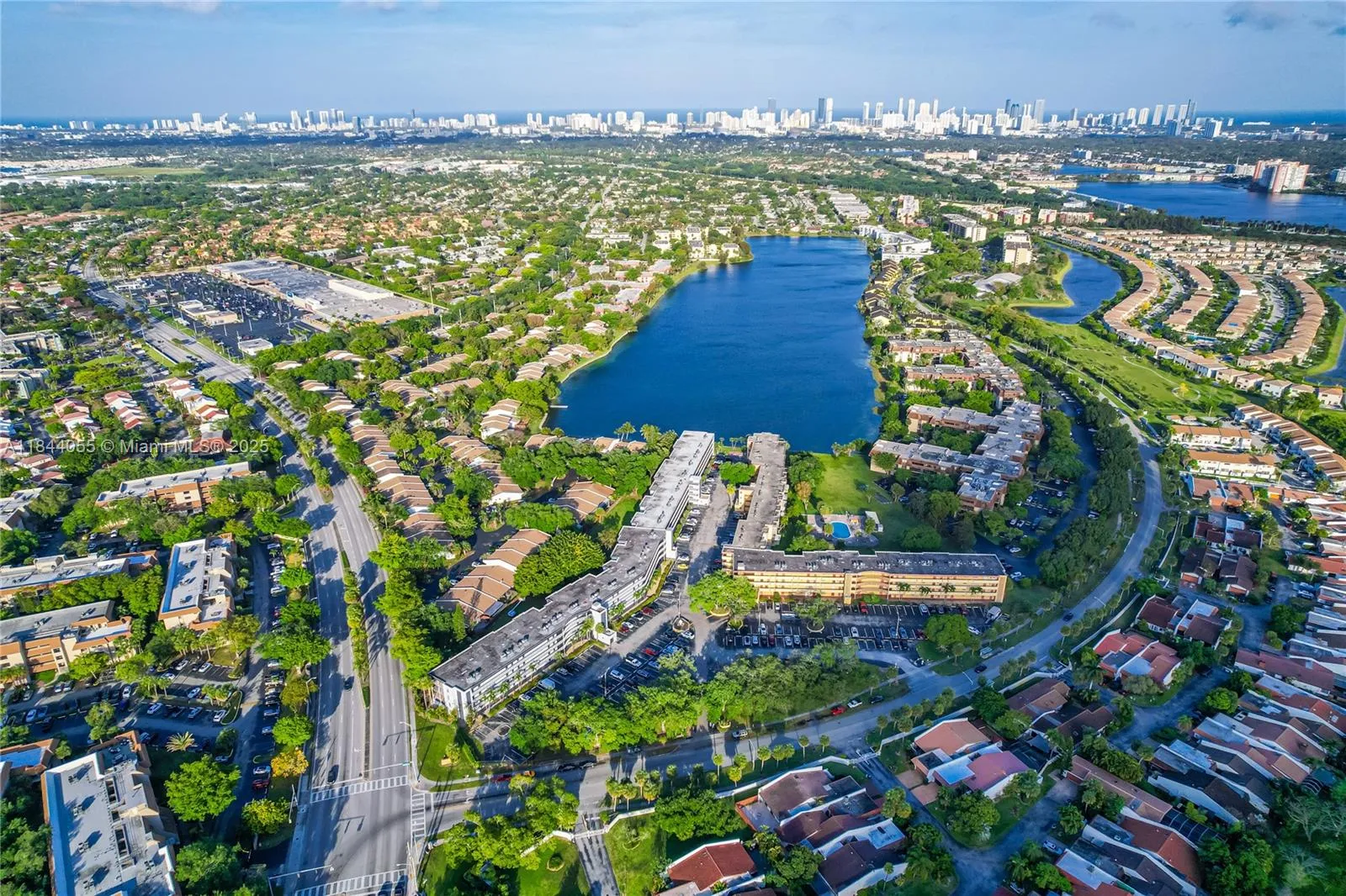 445 Ne 195th St 330, Miami, Florida 33179, Miami, Florida 33179, 1 Bedroom Bedrooms, 1 Room Rooms,2 BathroomsBathrooms,Residential,For Sale,445 Ne 195th St 330, Miami, Florida 33179,A11844055