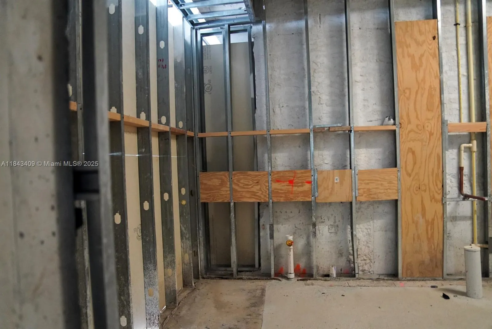 801 Brickell Bay Dr 4c041, Miami, Florida 33131, Miami, Florida 33131, ,Commercial Sale,For Sale,801 Brickell Bay Dr 4c041, Miami, Florida 33131,A11843409