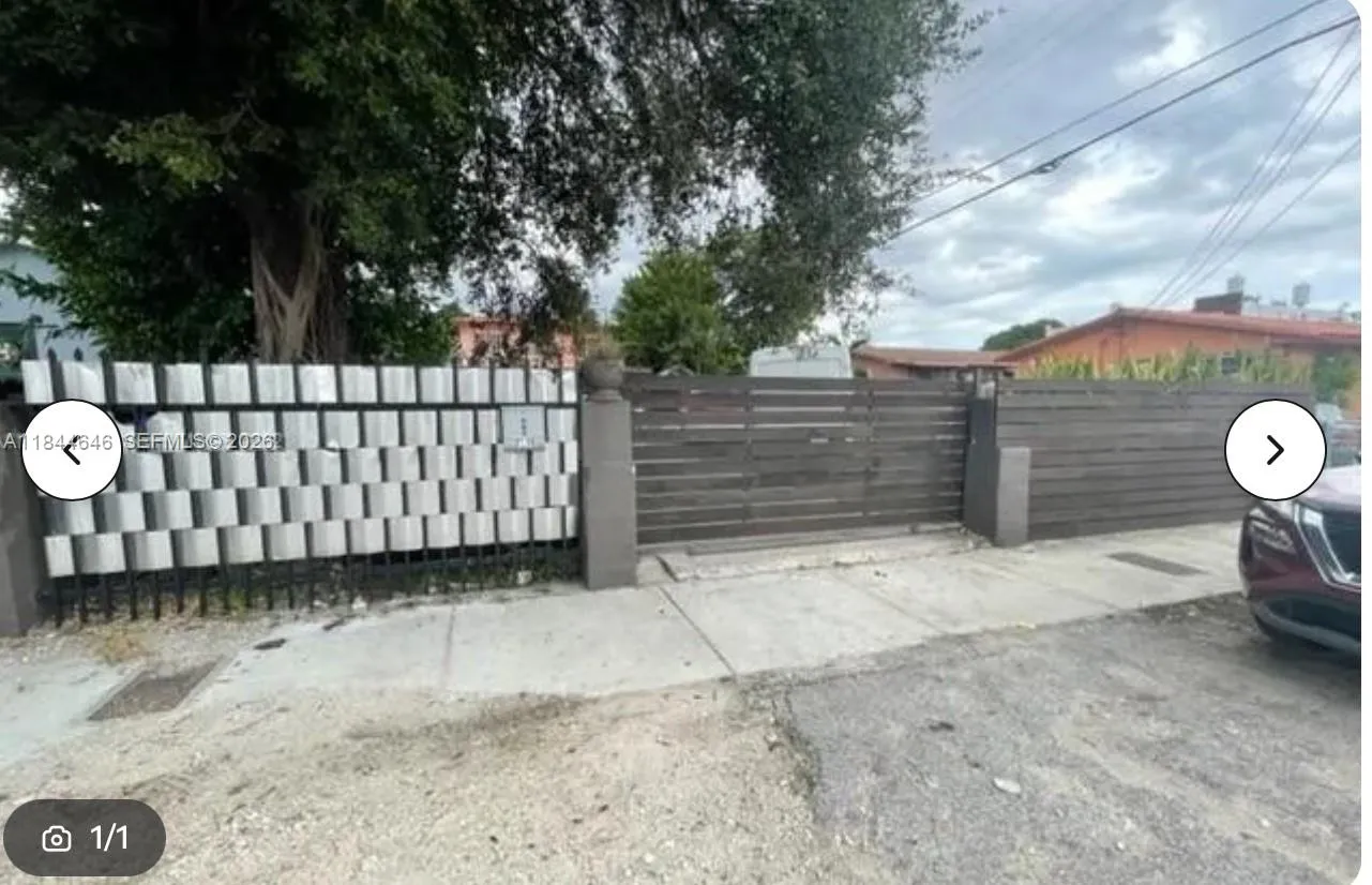 2215 Nw 33rd St, Miami, Florida 33142, Miami, Florida 33142, ,Residential Income,For Sale,2215 Nw 33rd St, Miami, Florida 33142,A11844646
