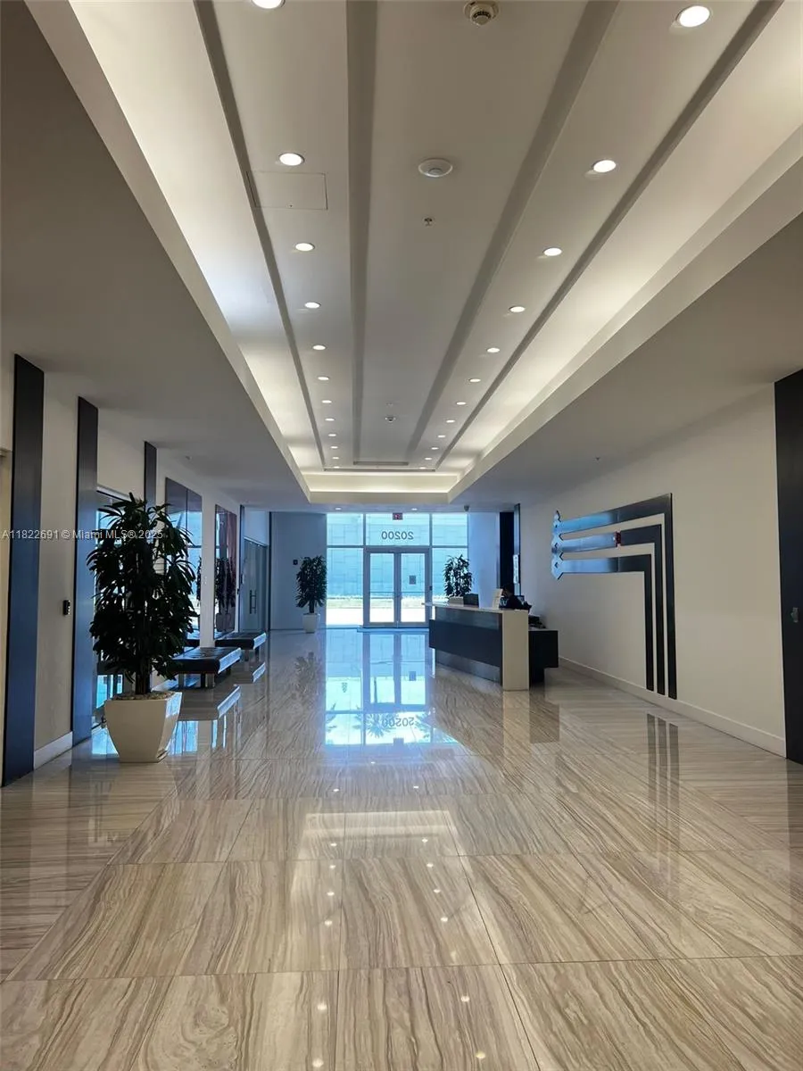 20200 W Dixie Hwy 603, Miami, Florida 33180, Miami, Florida 33180, ,Commercial Sale,For Sale,20200 W Dixie Hwy 603, Miami, Florida 33180,A11822691