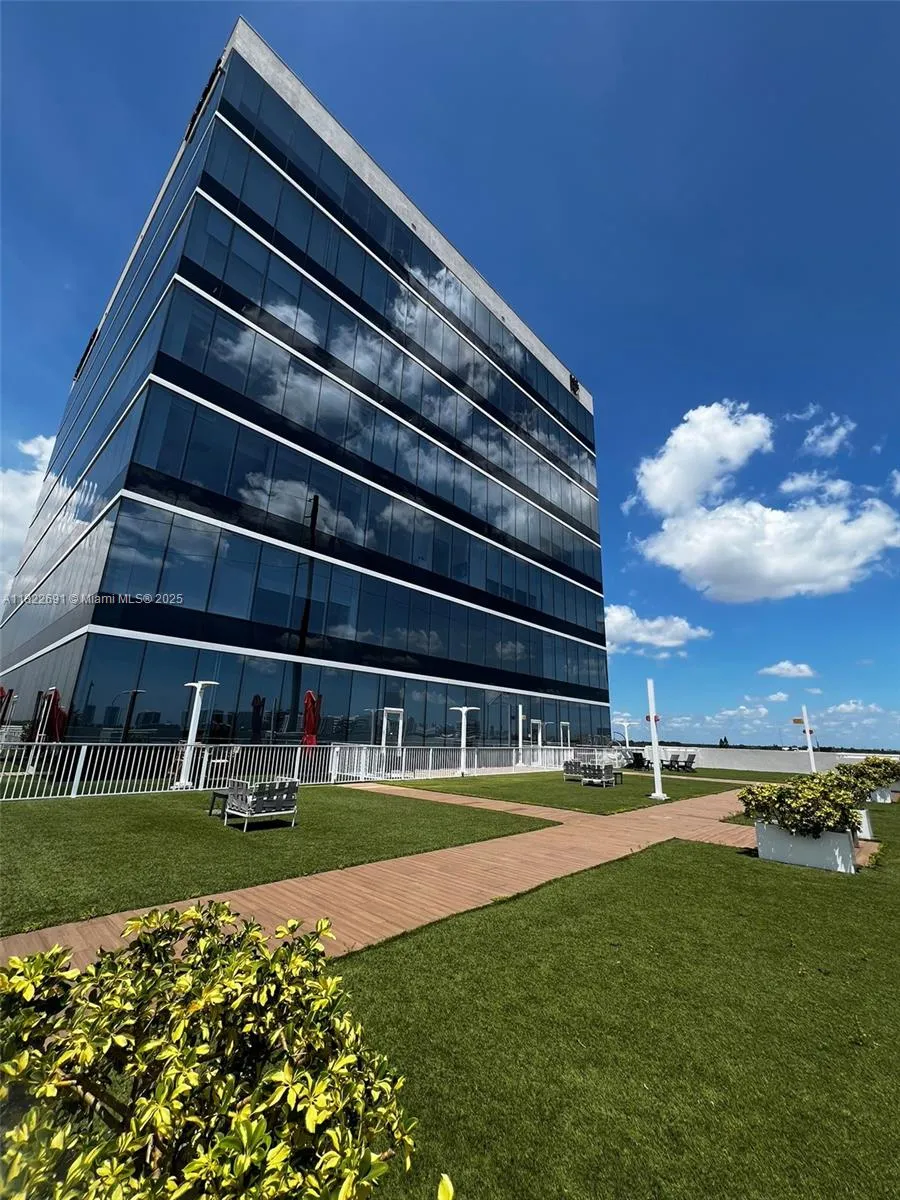 20200 W Dixie Hwy 603, Miami, Florida 33180, Miami, Florida 33180, ,Commercial Sale,For Sale,20200 W Dixie Hwy 603, Miami, Florida 33180,A11822691