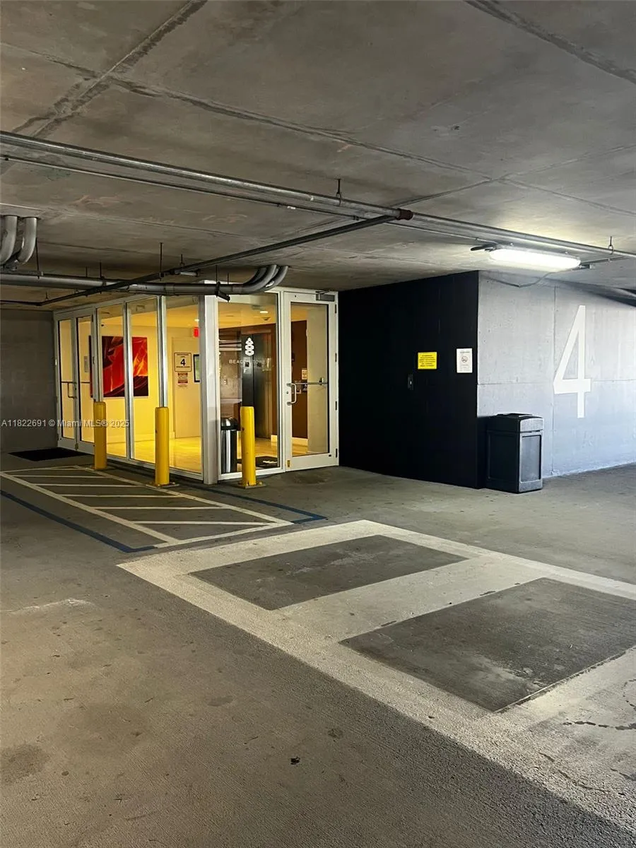 20200 W Dixie Hwy 603, Miami, Florida 33180, Miami, Florida 33180, ,Commercial Sale,For Sale,20200 W Dixie Hwy 603, Miami, Florida 33180,A11822691