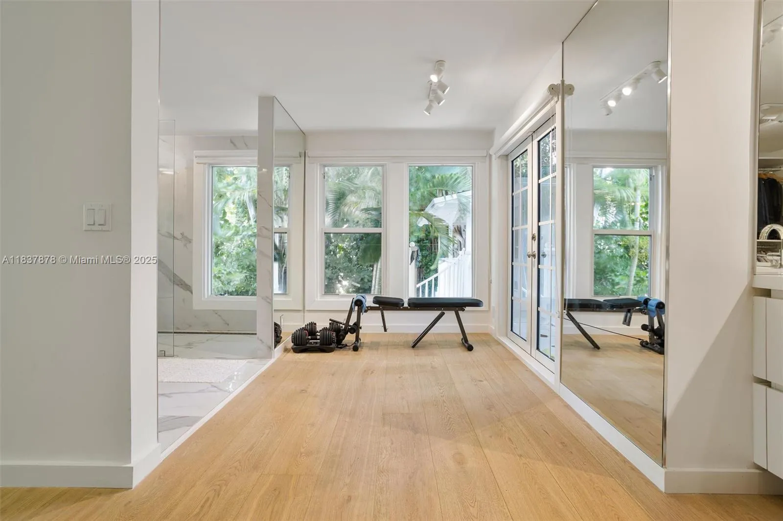 4286 S Douglas Rd, Miami, Florida 33133, Miami, Florida 33133, 4 Bedrooms Bedrooms, ,5 BathroomsBathrooms,Residential Lease,For Rent,4286 S Douglas Rd, Miami, Florida 33133,A11837878