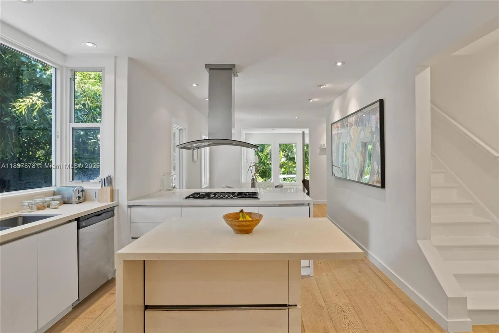 4286 S Douglas Rd, Miami, Florida 33133, Miami, Florida 33133, 4 Bedrooms Bedrooms, ,5 BathroomsBathrooms,Residential Lease,For Rent,4286 S Douglas Rd, Miami, Florida 33133,A11837878
