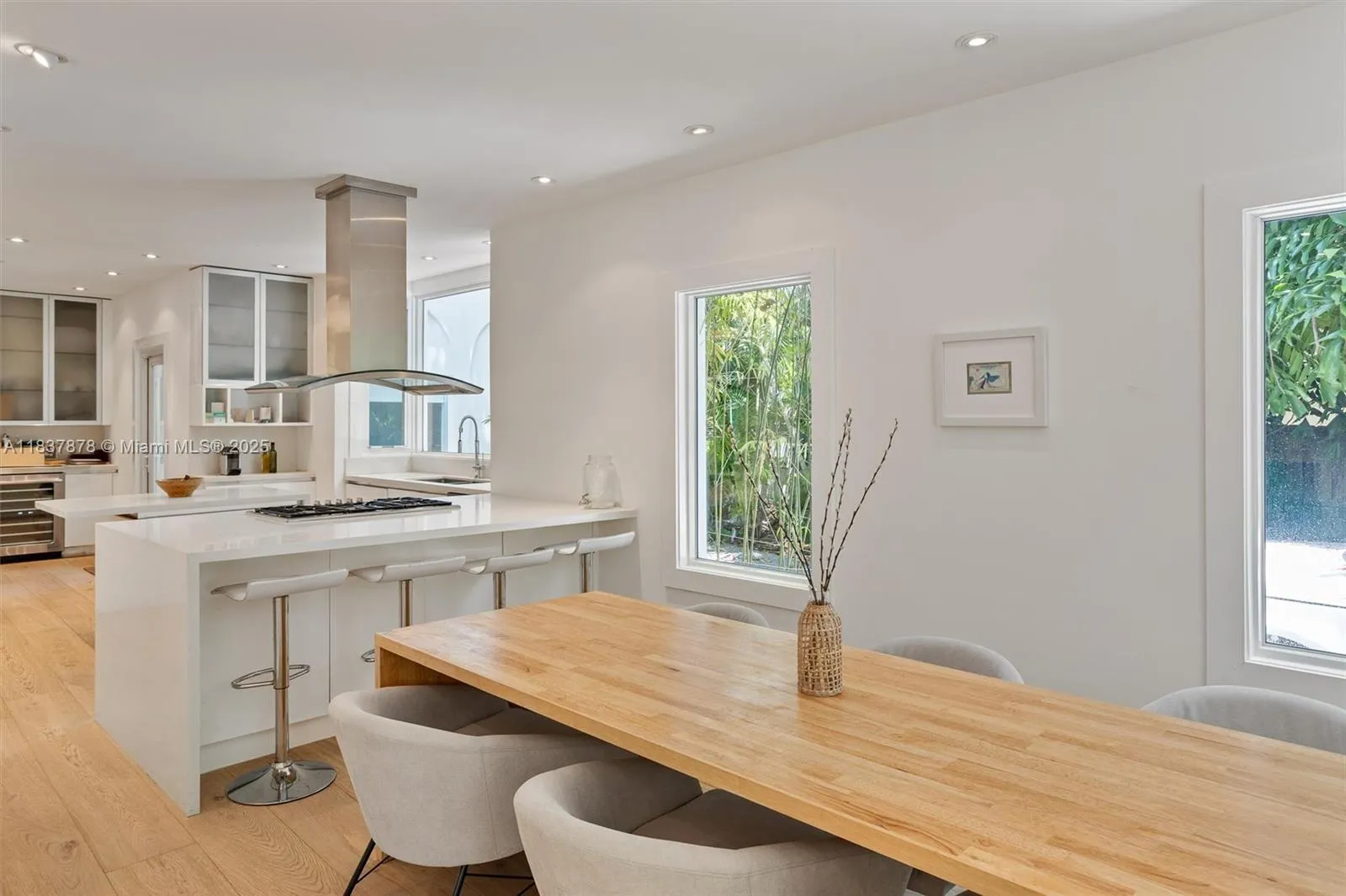 4286 S Douglas Rd, Miami, Florida 33133, Miami, Florida 33133, 4 Bedrooms Bedrooms, ,5 BathroomsBathrooms,Residential Lease,For Rent,4286 S Douglas Rd, Miami, Florida 33133,A11837878