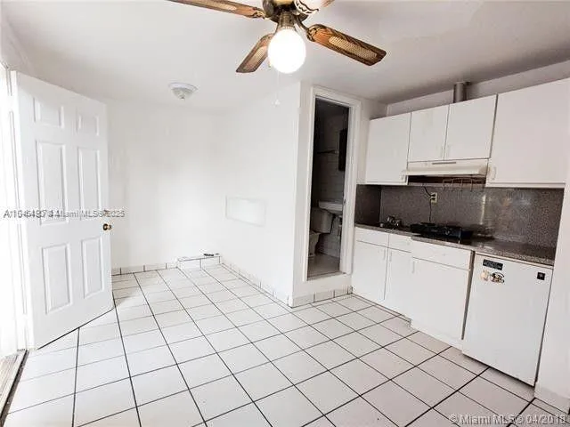 2433 Sw 11th St B, Miami, Florida 33135, Miami, Florida 33135, ,1 BathroomBathrooms,Residential Lease,For Rent,2433 Sw 11th St B, Miami, Florida 33135,A11845490