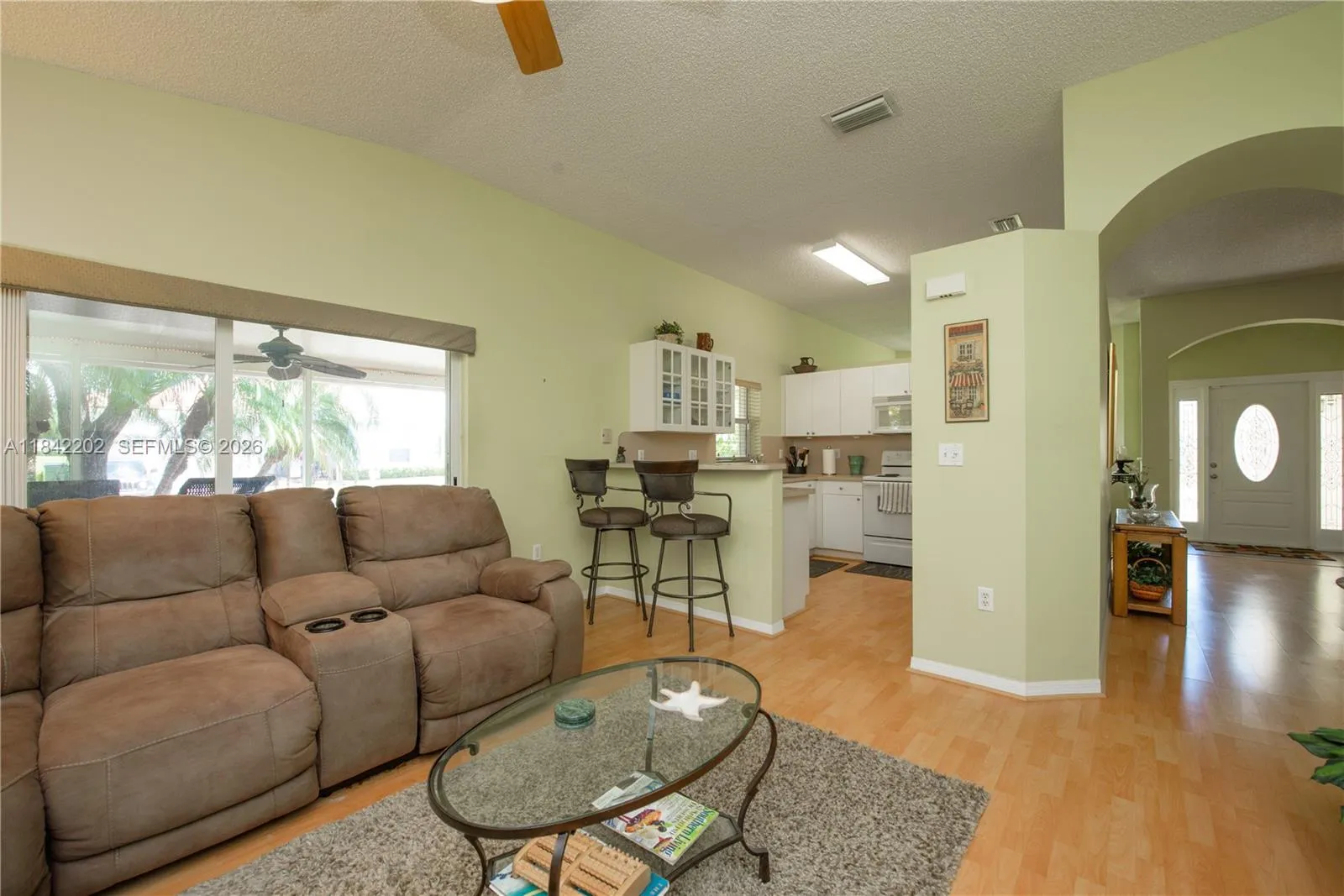 460 Se 24th Dr, Homestead, Florida 33033, Homestead, Florida 33033, 3 Bedrooms Bedrooms, 9 Rooms Rooms,2 BathroomsBathrooms,Residential,For Sale,460 Se 24th Dr, Homestead, Florida 33033,A11842202