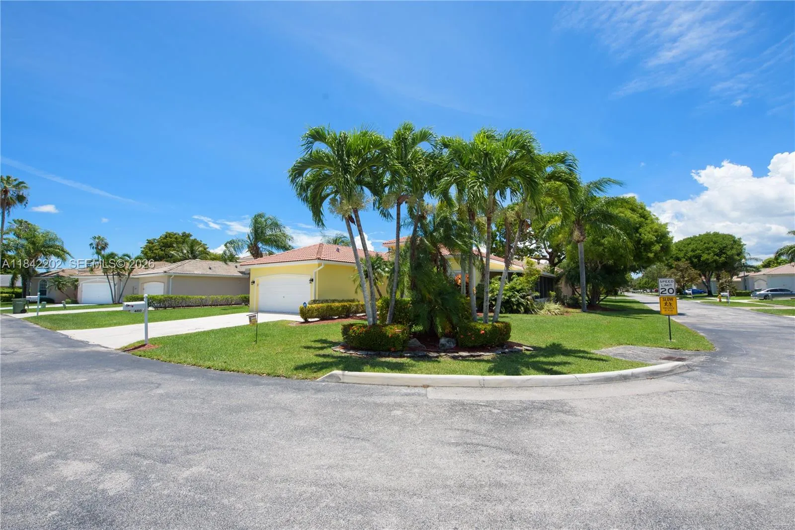 460 Se 24th Dr, Homestead, Florida 33033, Homestead, Florida 33033, 3 Bedrooms Bedrooms, 9 Rooms Rooms,2 BathroomsBathrooms,Residential,For Sale,460 Se 24th Dr, Homestead, Florida 33033,A11842202