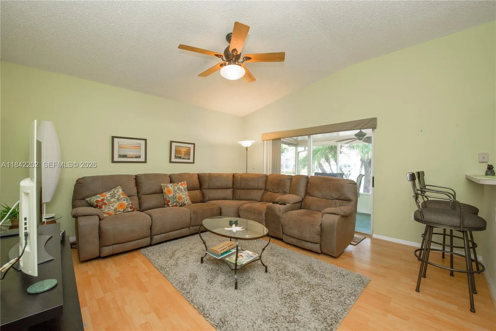 460 Se 24th Dr, Homestead, Florida 33033, Homestead, Florida 33033, 3 Bedrooms Bedrooms, 9 Rooms Rooms,2 BathroomsBathrooms,Residential,For Sale,460 Se 24th Dr, Homestead, Florida 33033,A11842202